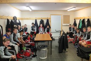 SIF G16: http://www.sif-bredde.no/g16g192/2014/01/04/fuvo-nyttarscup-dag-1/